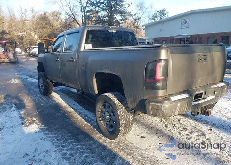 2014 Chevrolet Silverado 2500Hd Ltz from USA, damaged, VIN 1GC1KYE80EF100714
